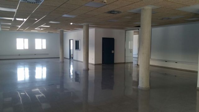 La Comunidad invierte 300.000 euros en una nueva aula para la oficina del SEF de Lorca